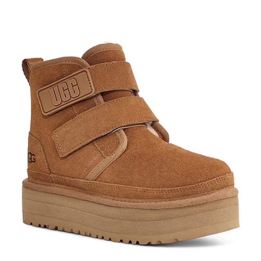 Ugg Girls' Neumel Platform Boots (Youth) - women’s size 7
